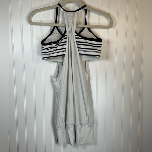 Lululemon No Limit Built-In Bra Tank - Picture 5 of 5